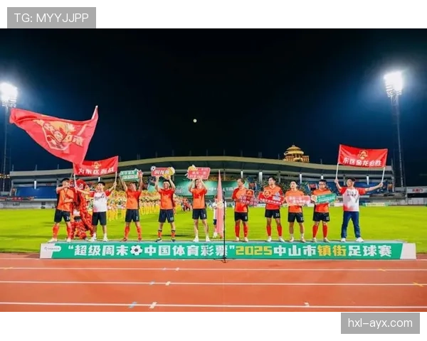 广州队球迷齐声助威，点燃激情四溢主场氛围